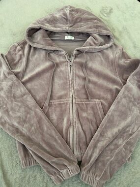 Brandy Melville Mauve Velvet Zip-Up Hoodie